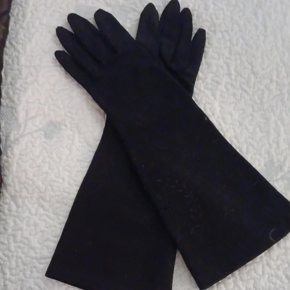 Black Long Women's Gloves - Classic Elegant Style - Picture 1 of 6